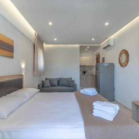 Sunshine Rooms And Suites Vrasná Екстериор снимка