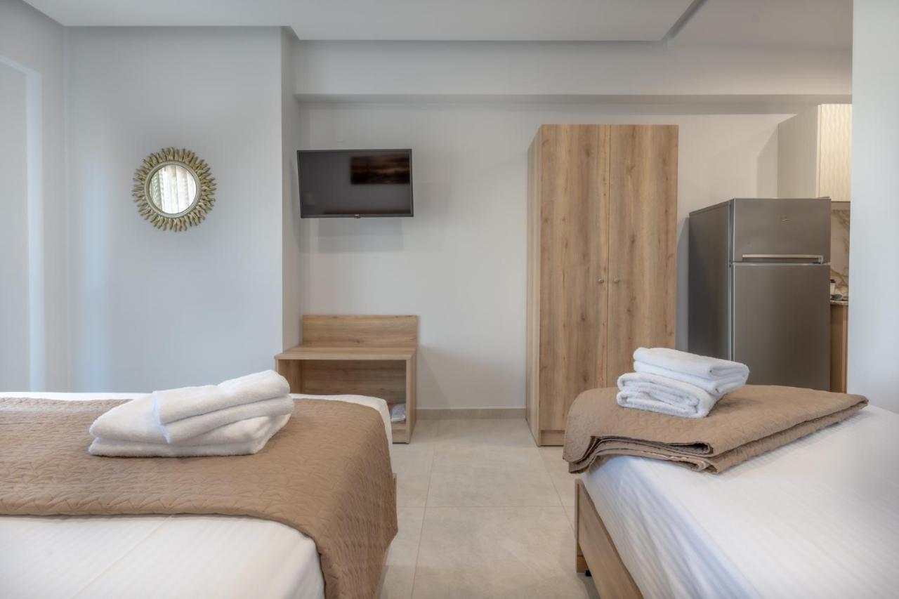 Sunshine Rooms And Suites Vrasná Екстериор снимка